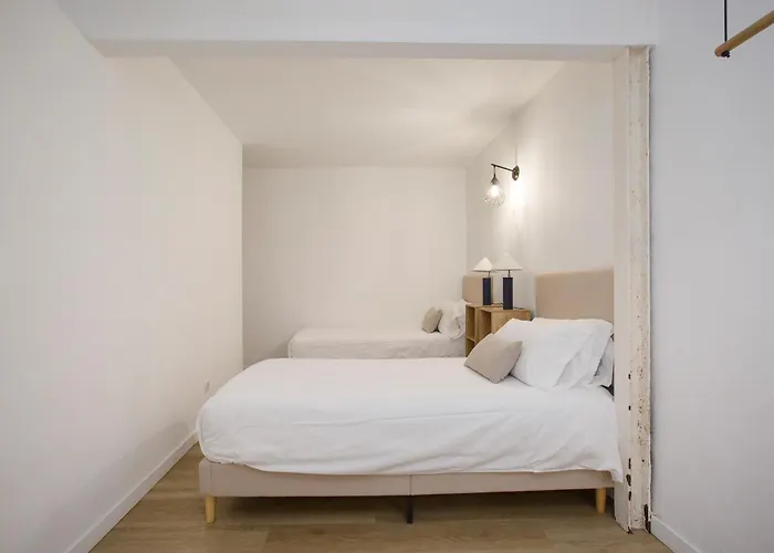 Apartment Puerta Del Camino 5 - Patio Y Wifi *